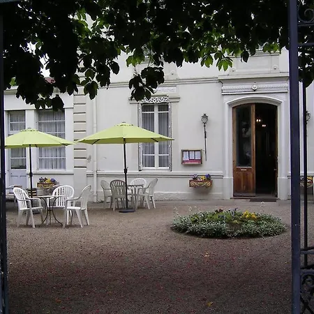Des Thermes 2* Bourbon-l'Archambault